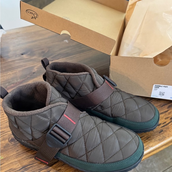 new in box Chaco Men’s Ramble puff boots size 10(size up fits like 9) - Picture 4 of 5
